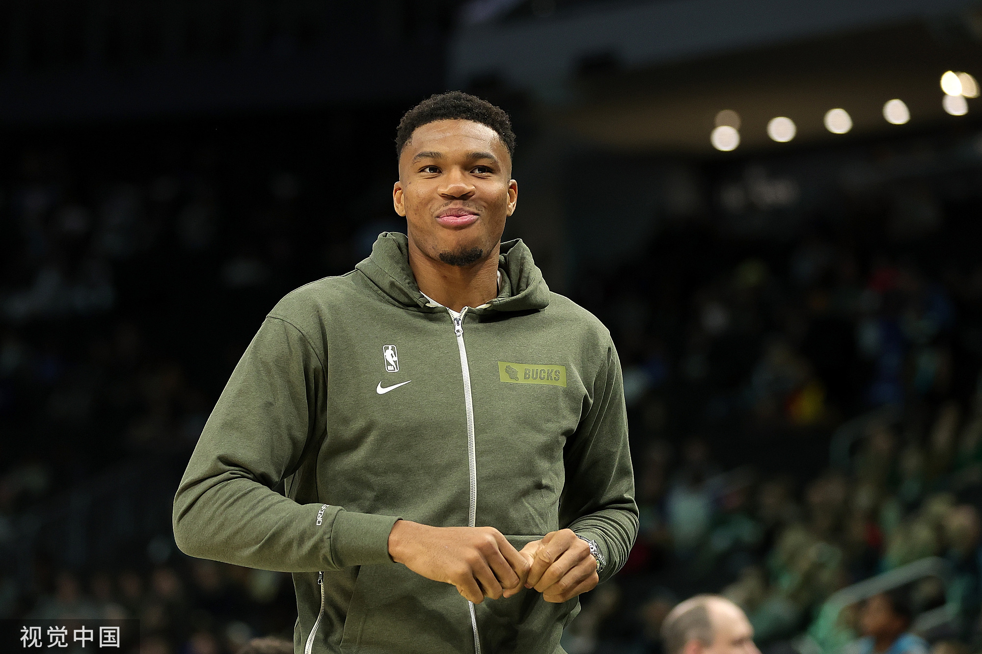 南宫体育-字母哥巅峰对决,蒂姆与70激战快船分钟,回归赛场胜负难料!的简单介绍