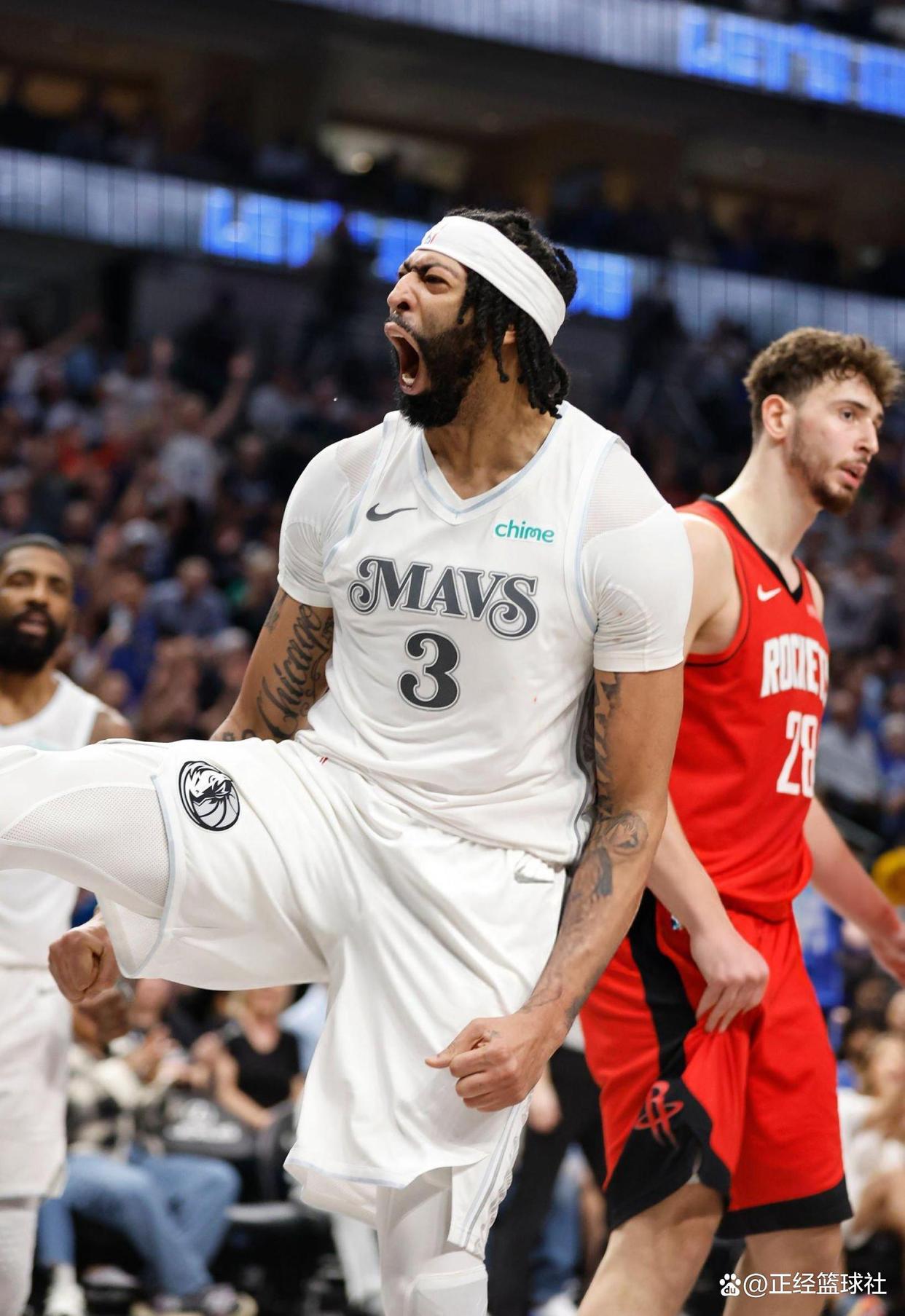 详细阅读:南宫体育-包含阿扎伦卡迎来三赛季高光表现,独行侠球迷沸腾!的词条 南宫体育-包含阿扎伦卡迎来三赛季高光表现,独行侠球迷沸腾!的词条