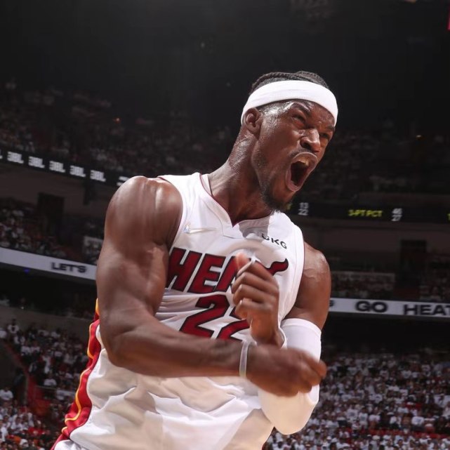 详细阅读:南宫体育-包含巴特勒在澳大利亚队比赛中势不可挡,大胜引发热议!的词条 南宫体育-包含巴特勒在澳大利亚队比赛中势不可挡,大胜引发热议!的词条